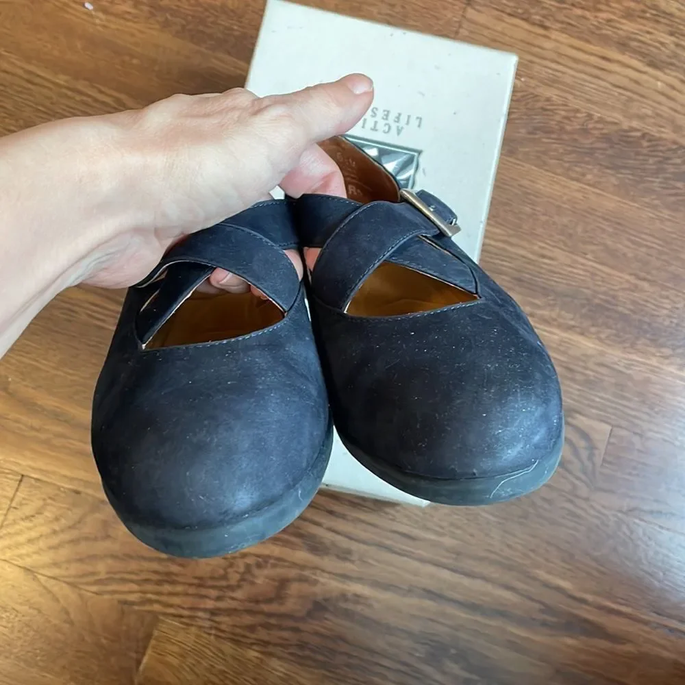 Rockport black suede “Somerdale” crisscross black flats‎